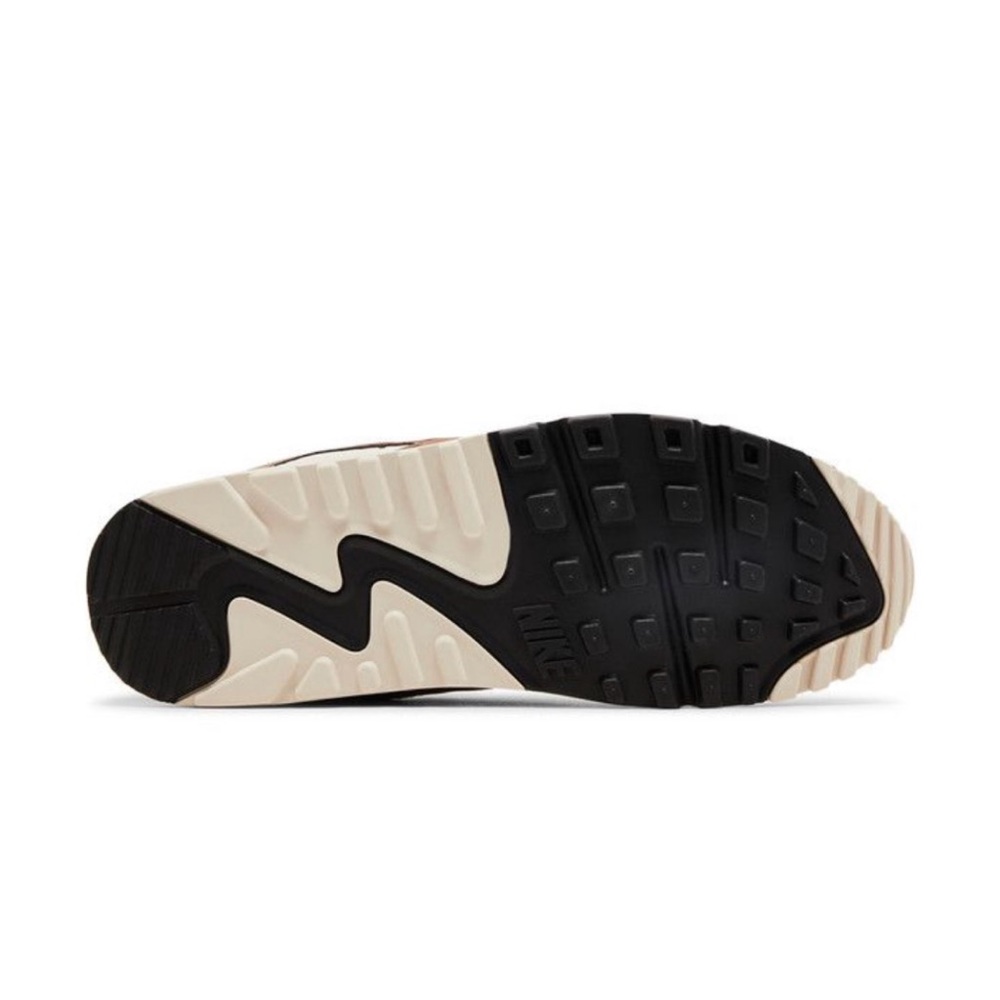 Nike Air Max 90 Khaki and Brown Athletic Shoes - Picture 5 of 10